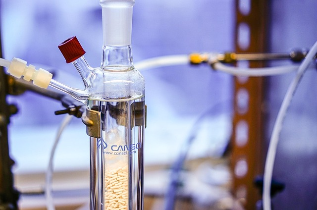 基于异辛酸锌 CAS 136-53-8的聚氨酯反应型热熔胶和密封胶配方优化